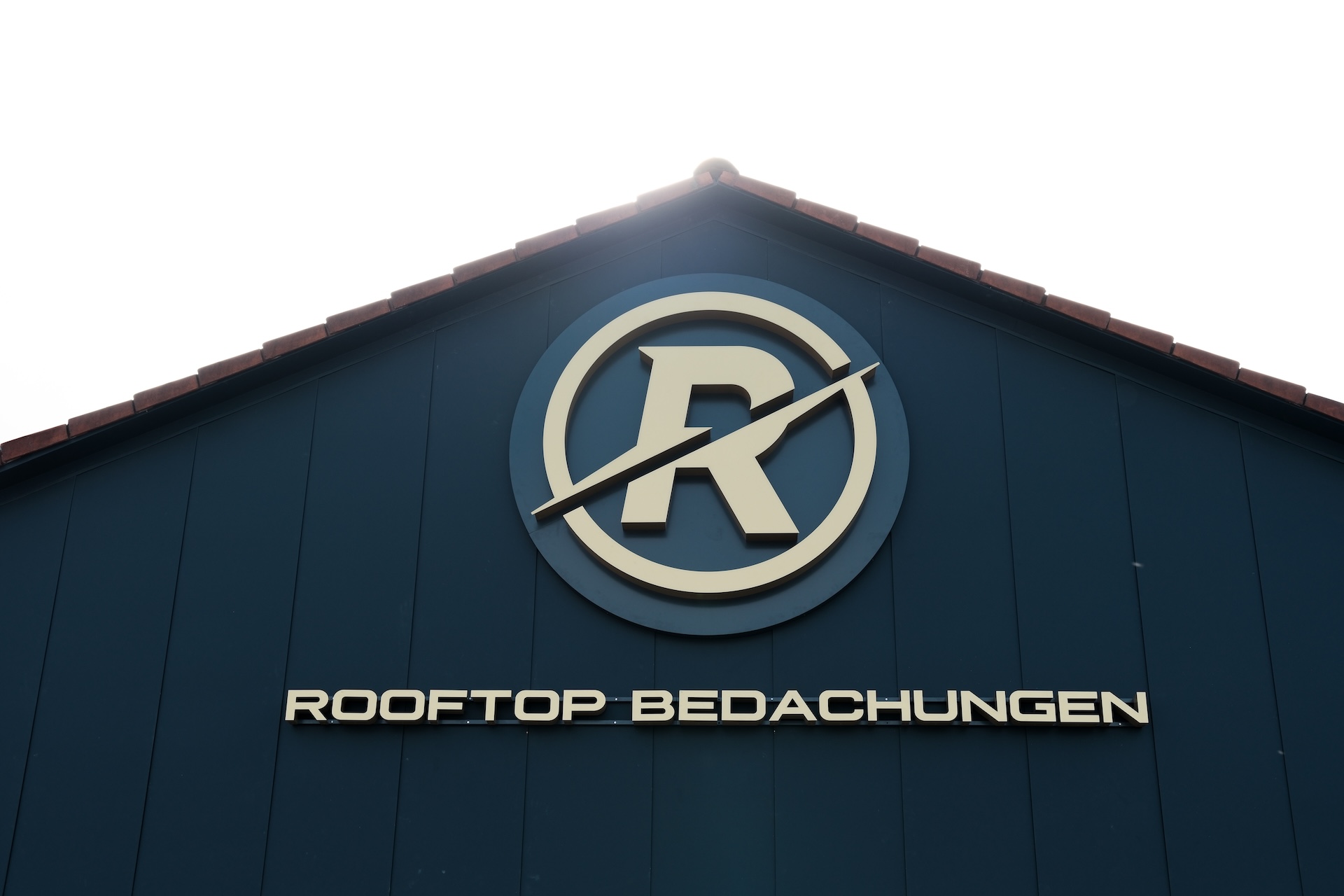 Profilbuchstaben Rooftop Bedachungen